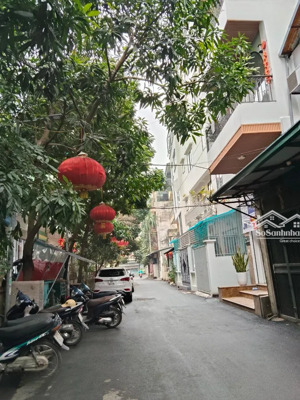 bán nhà lạc long quân- 2 ô tô tránh - kinh doanh - thang máy - gần phố võ chí công - thông các ngả