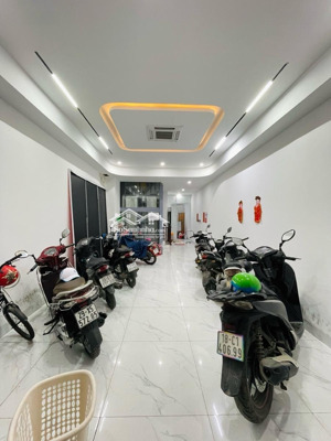 ngõ thông oto,nhà đẹp ỏ ngay hồ tùng mậu-d/tích 89m nhà 6 tầng thang máy-mặt tiền 4.5m-giá 22.7tỷ