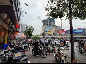 bán nhà mp trường chinh thanh xuân dt 175m x 3t x mt 6,8m giá 122,5 tỷ có thương lượng