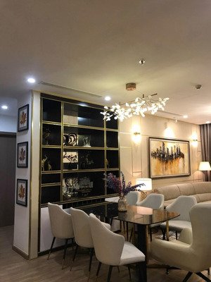 anh tôi cần bán ch 4n - 3vs (đã sửa 3n), ~149m2 giá 19,3 tỷ-19,5 tỷ full đồ nt xịn, sang trọng