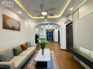 Bán căn hộ tập thể mặt phố Vũ Trọng Phụng, Thanh Xuân, 70m2, đẹp như chung cư ở luôn