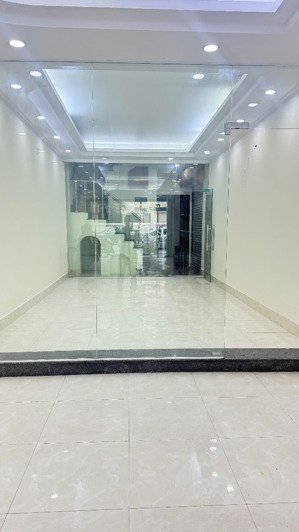 bán nhà mặt phố hàm long, quận hoàn kiếm 105m2, 4 tầng. giá 44 tỷ