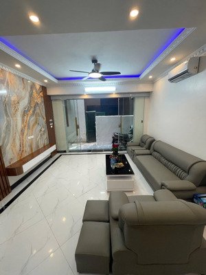 bán nhà trung tâm cầu giấy - nguyễn khang, thành thái - dt 38m2x6t, ô tô lý thuyết - giá 10.3 tỷ