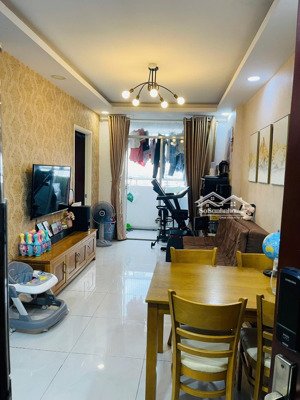 cần bán căn hộ sen hồng block b giá 1.67ty 2pn 2wc 50m2 sổ sẵn hỗ trợ vay ngân hành
