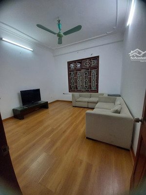 cho thuê nhà mặt phố số 15a xuân quỳnh gần vũ phạm hàm, trung hòa. diện tích 100m2 x 5 tầng