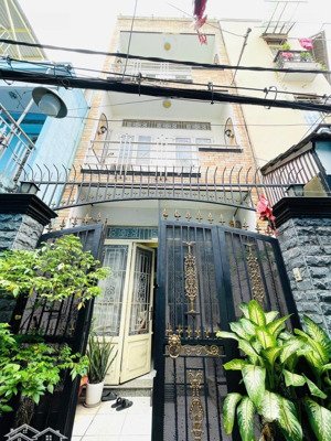 bán nhà phường 17 - bình thạnh, 5 phòng ngủ, sổ vuông vức, nhỉnh 6 tỷ, xem nhà ngay