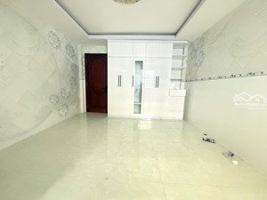 bán nhà ở kdc hiệp phát, hiệp thành, nhà 1 trệt 1 lửng 2 phòng ngủ, phòng thờ, kdc an ninh, giá tốt