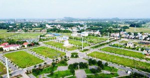 lô đất ngay làn 2 mặt sau shophouse, sổ đỏ trao tay, tiện ích, tiền năng tăng giá nhiều