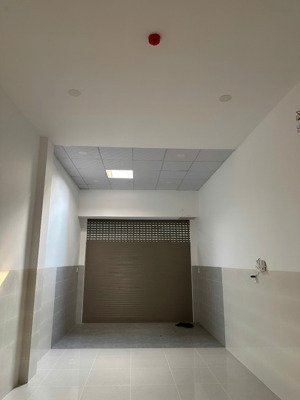 cho thuê nhà mt đường 4, hiệp bình phước sát chợ sát ngã 4