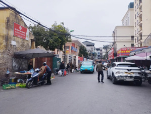 hiếm, nhà lạc long quân 10m ra ô tô tránh - sau quy hoạch ra mặt ngõ 89 thông các ngả - ở cực sướng