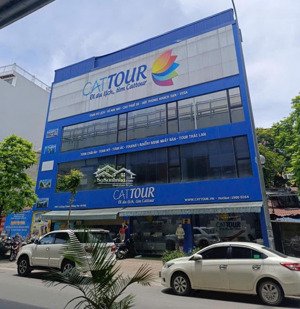 cho thuê nhà phố tô ngọc vân 200m x 3 tầng + hầm mặt tiền 18m giá 100 triệu/tháng