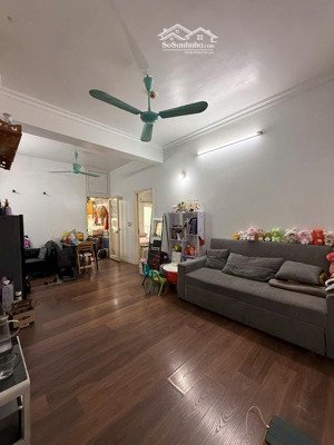 cần bán căn hộ chung cư 3 ngủ 2wc, 82m2 tòa n5d trung hòa nhân chính. giá 5,343 tỷ