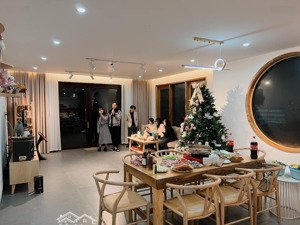 mini villa nội thất hiện đại đầy đủ sân vườn trung tâm sa pa sẵn bìa đang kinh doanh cho thuê