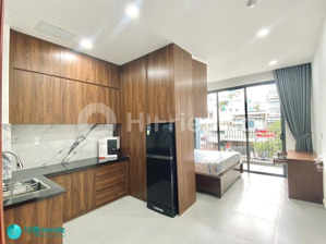 căn hộ ban công - gần vòng xoay lý thái tổ - mặt tiền đường - thang máy