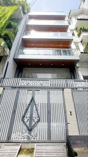 cho thuê nhà nguyên căn 136b đường hai bà trưng - phường đa kao - quận 1