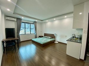 chính chủ cho thuê cc, thang máy, full nội thất, 30m2, 7 triệu/tháng, 279 đội cấn