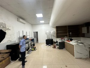 cho thuê 400-700m2 diện tích nhà xưởng tại cầu diễn phú diễn hà nội lh 