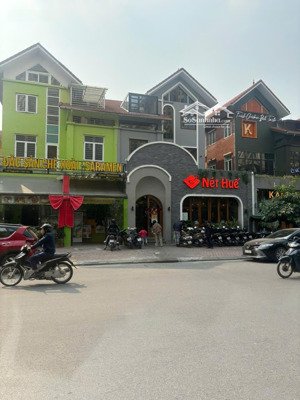 tôi chính chủ cho thuê căn liền kề _góc hoàng thành villa mộ lao,view chung cư, thang máy, điều hòa