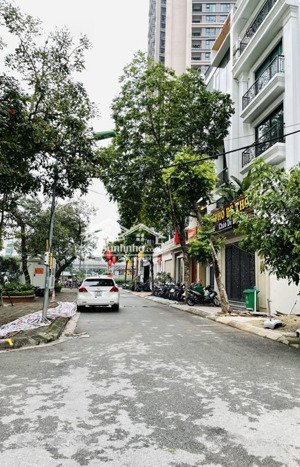 lk nguyễn trãi - thanh xuân cạnh tòa nhà king palace hàng xóm royal city