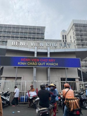 cần bán gấp nhà quận 5, ngay bệnh viện chợ rẫy