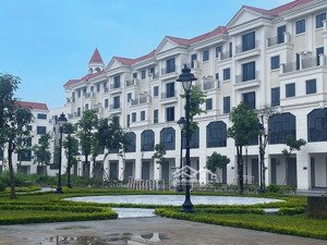 chính chủ gửi bán căn liền kề 90m2, view công viên, biệt thự. sổ đỏ, giao dịch ngay