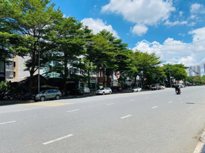 nhà mặt phố tân triều. diện tích 260m2, mặt tiền 15m, đủ hệ thống pccc. làm văn phòng hoặc ở