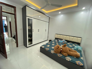 (oto vào nhà) ngõ 42 thịnh liệt, 50m2, 5t, mt 4m, mặt ngõ oto thông, dân xây kiên cố