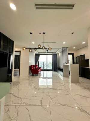 cho thuê căn hộ 3 phòng ngủ -2wc sunshine sky city 102m2 có nội thất 19tr đang trống sẵn