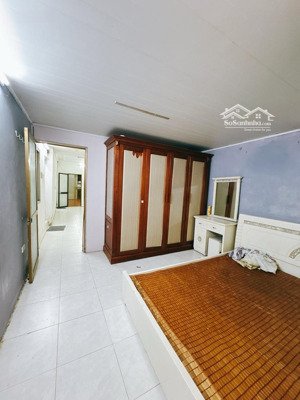 căn hộ tập thể tầng 2 thành công. ba đình. hà nội. sổ to. dt sử dụng 110m. giá 4,95 tỷ. có tl