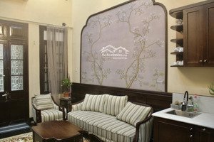cho thuê căn hộ mini 2pn, 120m2, giá 23 triệu tại mặt phố phố hàng trống, hoàn kiếm, hà nội