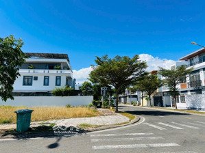 lô góc 2 mặt tiền siêu đẹp đường số 8 rộng 18m - chỉ 40tr/m2 bao tất cả