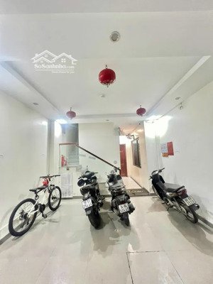 bán nhà riêng quan hoa cầu giấy - dân xây lấy 5 tầng chắc chắn - ngõ rộng - nhỉnh 8 tỷ