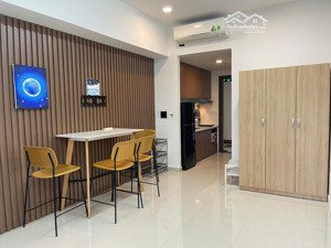 cho thuê ch the tresor, bến vân đồn, 30m2, 13 triệu vnd, studio