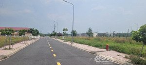 chính chủ cần bán lô đất đường chính ngay cổng kdc nam an - bàu bàng