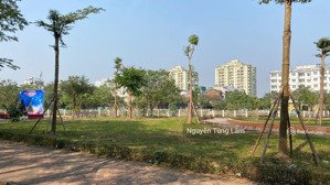 biệt thự lô góc kđt sài đồng hướng view hồ 220 m2 nhà thô khách tự hoàn thiện
