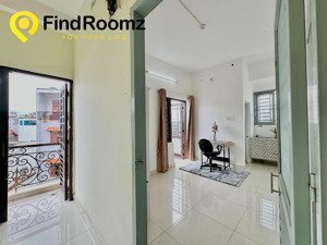 cho thuê studio ban công (có thang máy) ngay đường trần bá giao