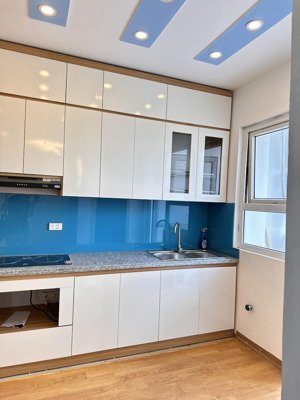 nhà đẹp - nội thất cao cấp - chốt về ở luôn. ch góc 68m2 tầng trung toà ct4 xa la