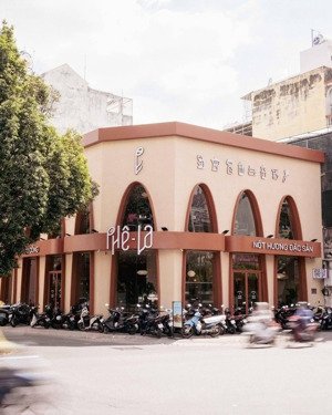 cho thuê cửa hàng tại phố lý thường kiệt lô góc , dt 100m, mt 18m nhận diện thương hiệu tốt