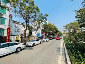 bán nhà 3 mặt tiền đường lạc long quân - tây hồ, 432m2 x mt 17m. 180 tỷ.