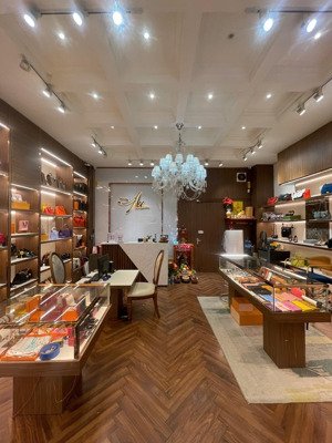 sang nhượng cửa hàng trung tâm q1 - hàng hiếm cho tầm giá 65tr