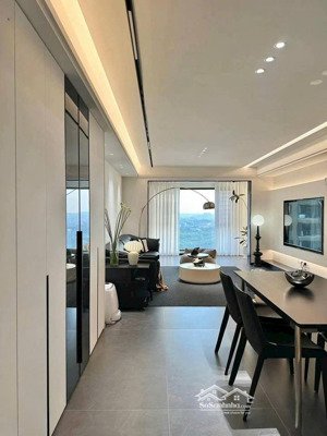 bắt sóng đầu tư căn hộ 1pn + 47m2 tòa m1 tầng trung sẵn sổ, không vay, nội thất nguyên bản giá 3tỷ2