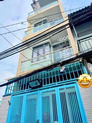 nhà 4 tầng hẻm thông tôn đản rộng 3,5m