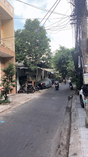 sót lại 1 lô duy nhất đường tôn thất thiệp 6,x tỷ (x tiểu học) đoạn đầu đường giá trị