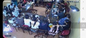 sang quán caphe ngay cổng sau trường đại học văn lang. quán đang hoạt động có sẵn lương khách.