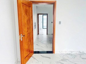 cho thuê nguyên căn ngang 10m đường sư vạn hạnh, p12 , quận 10