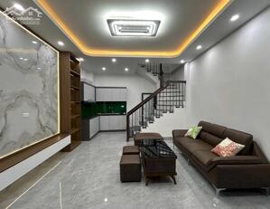 Bán Nhà Ngõ 229 Nguyễn Văn Linh, Phường Phúc Đồng, Long Biên 33m2, 5T giá 6,05 tỷ