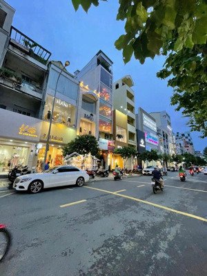 mặt tiền kinh doanh hùng vương phường 9 quận 5 (3.8x15m, 5 tầng) giá 17.8 tỷ