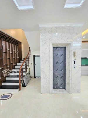 nhà đẹp ở ngay phố tam trinh, phân lô - 6 tầng thang máy sịn sò, mới tinh 68m mt 6m giá 12.3 tỷ