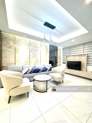 cho thuê biệt thự 100tr/th 5pn full nội thất luxury, q.2 - 455m2 sàn, vào ở ngay lh 