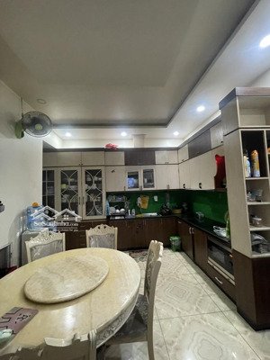 nhà bán hẻm 10m thông tứ tung, 3 tầng btct, 5,2m x 22m (113m2) lê văn quới, nhỉnh 11 tỷ